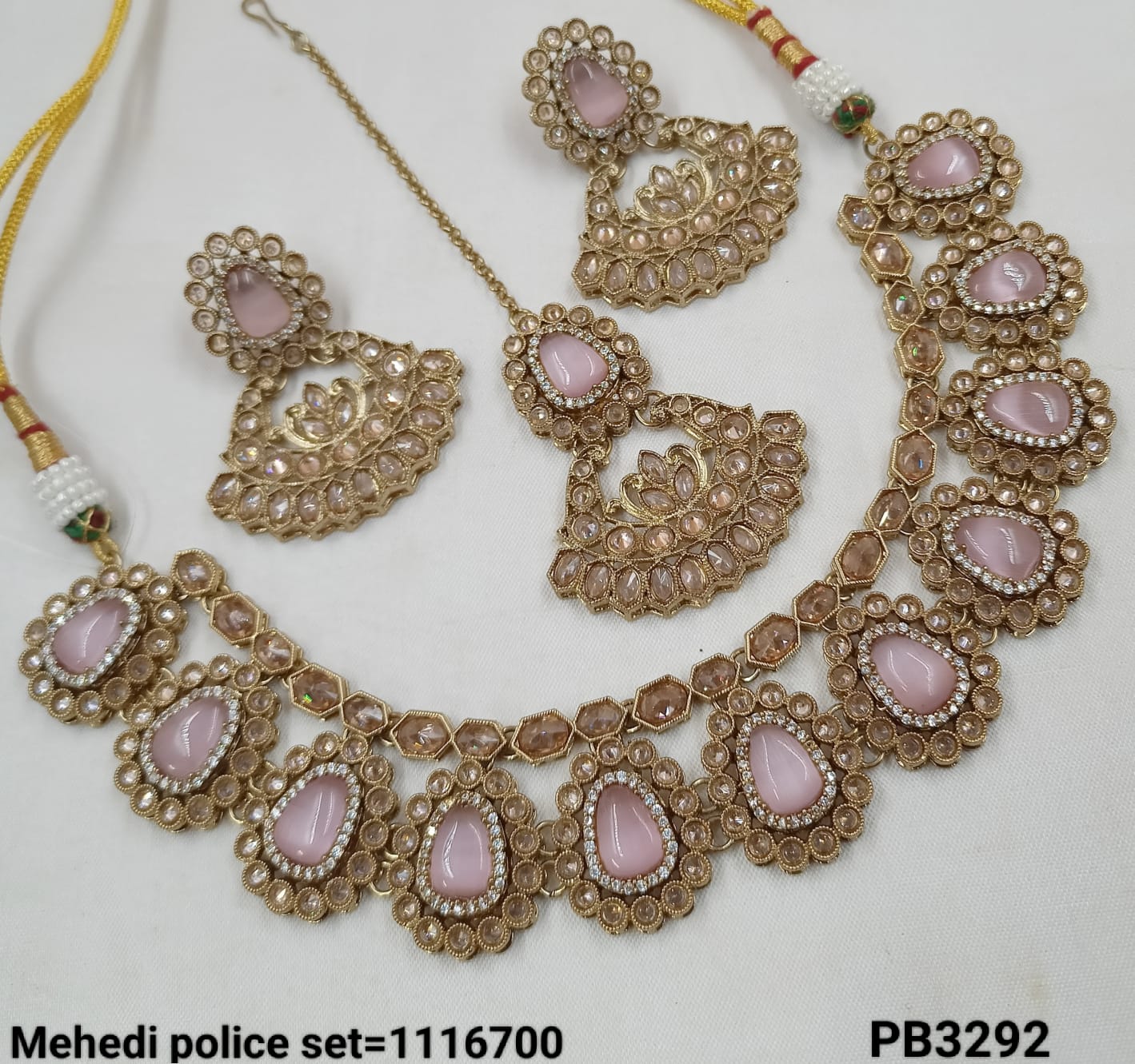 Bridal Kundan Necklace and Earring Set with Maang Tikka