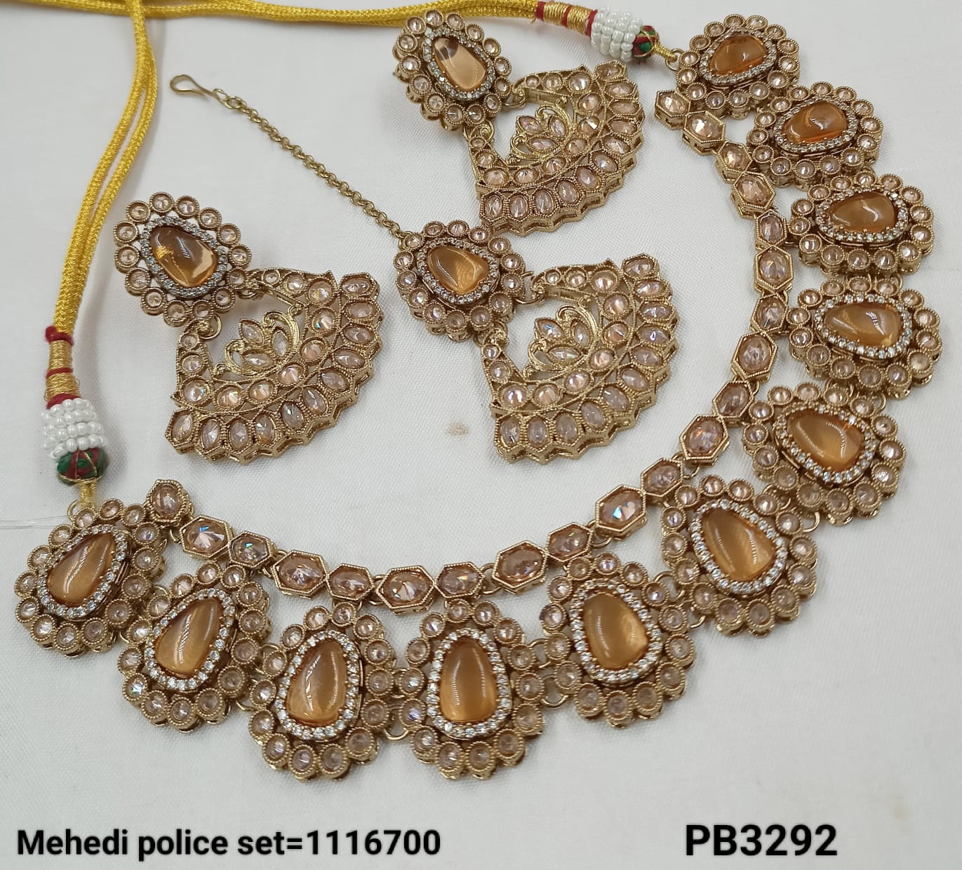 Bridal Kundan Necklace and Earring Set with Maang Tikka