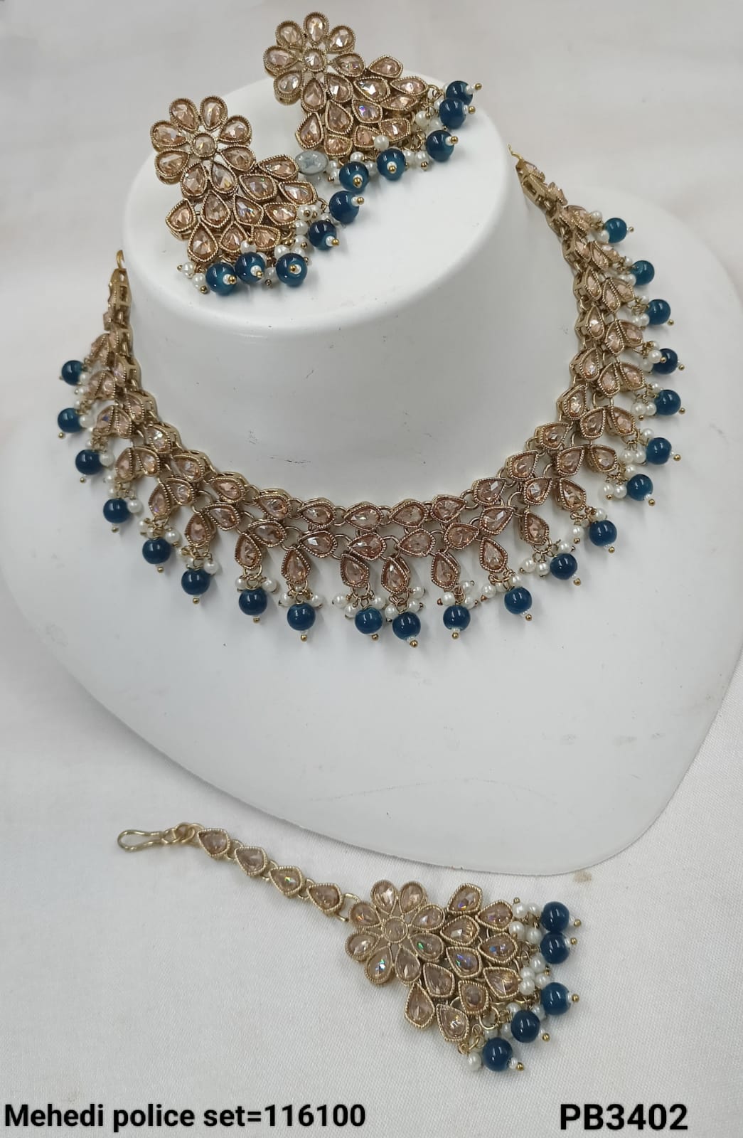 Fancy Choker Antique Gold Plated Necklace Set