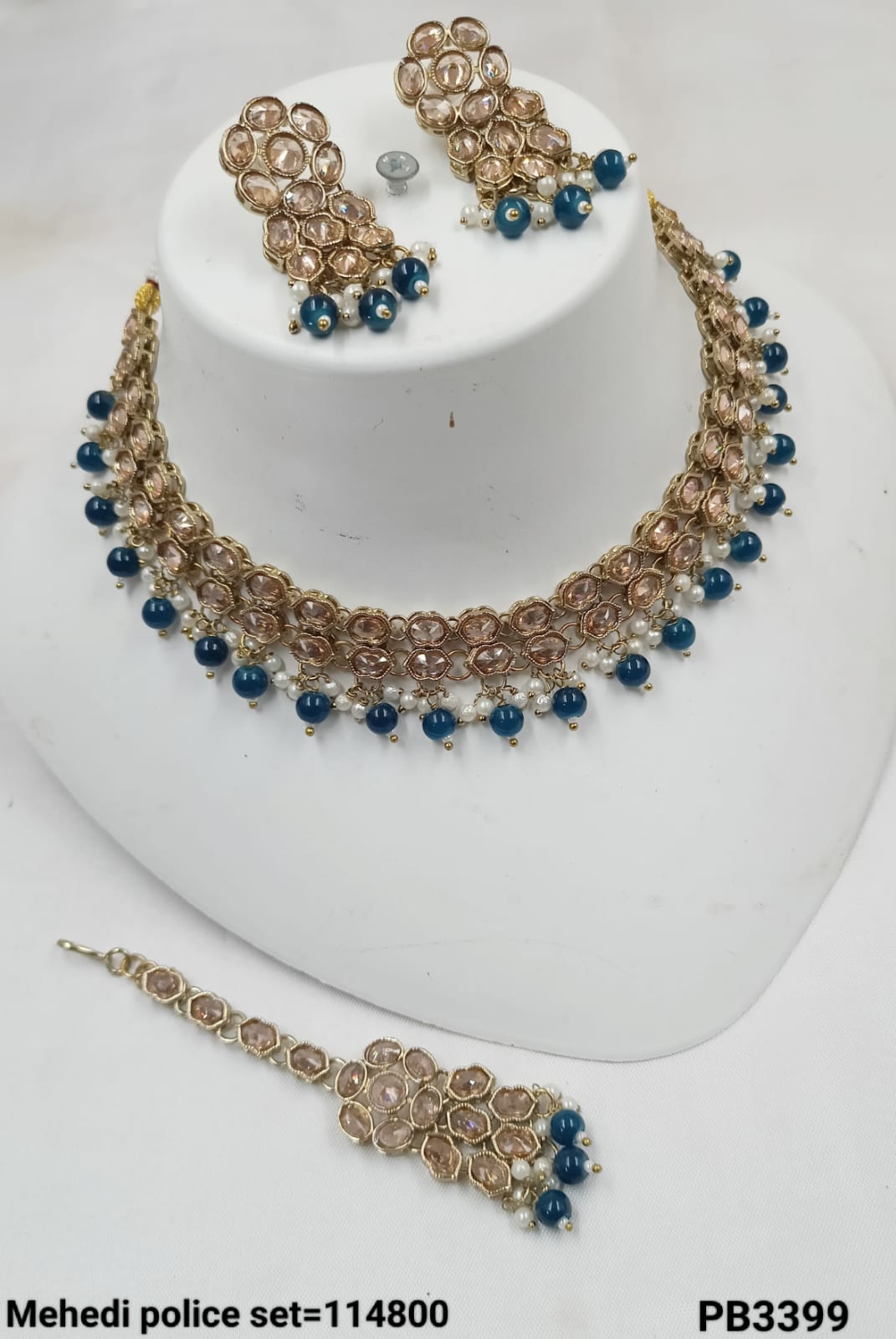 Antique Gold Plated Fancy Choker Necklace Set