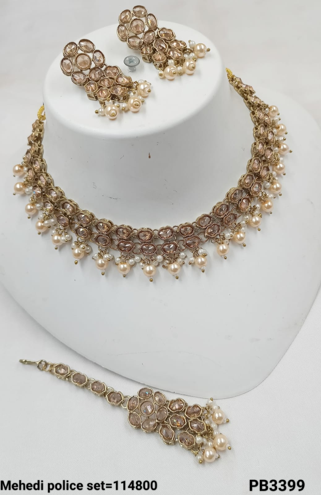 Antique Gold Plated Fancy Choker Necklace Set