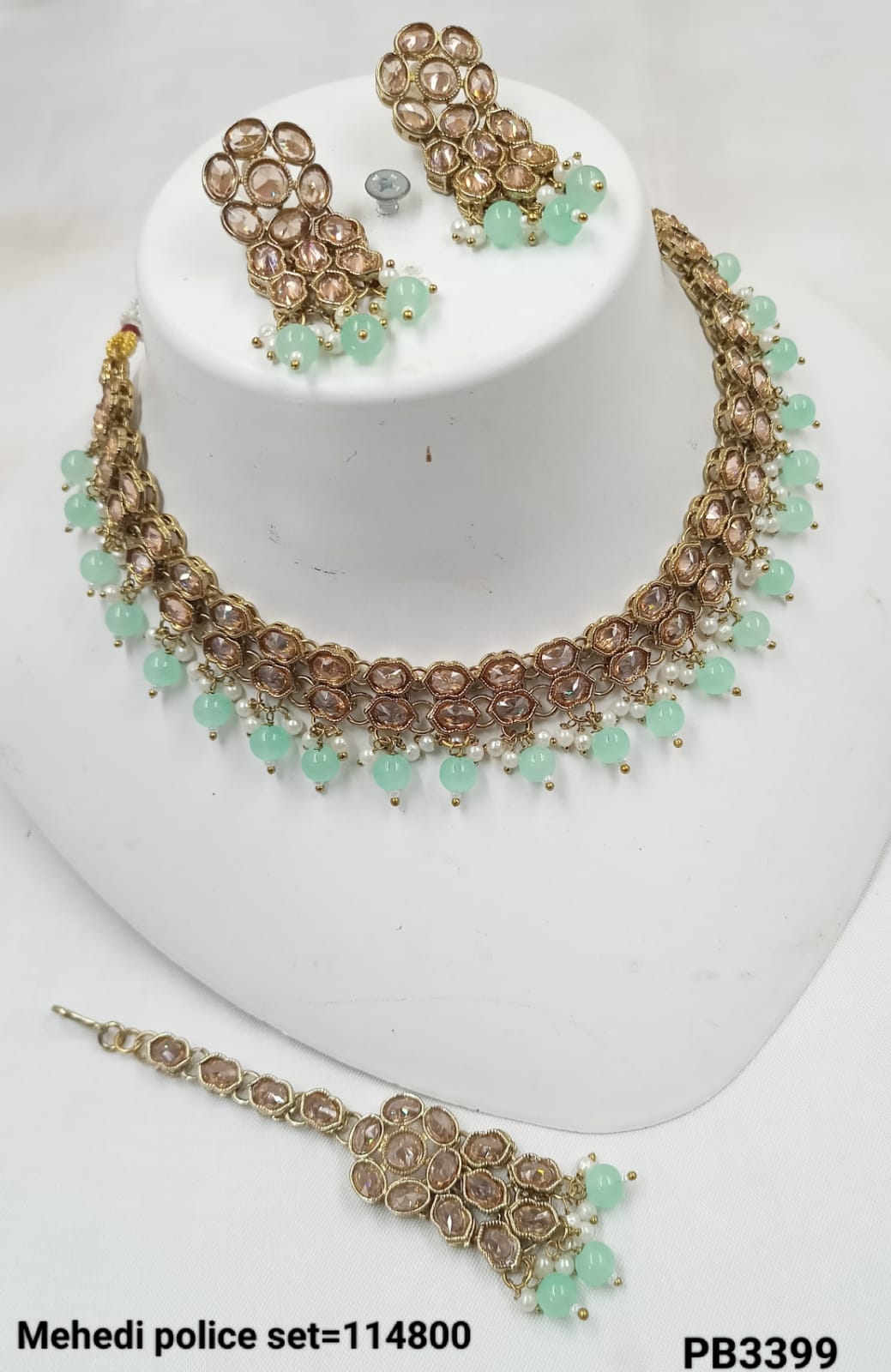 Antique Gold Plated Fancy Choker Necklace Set
