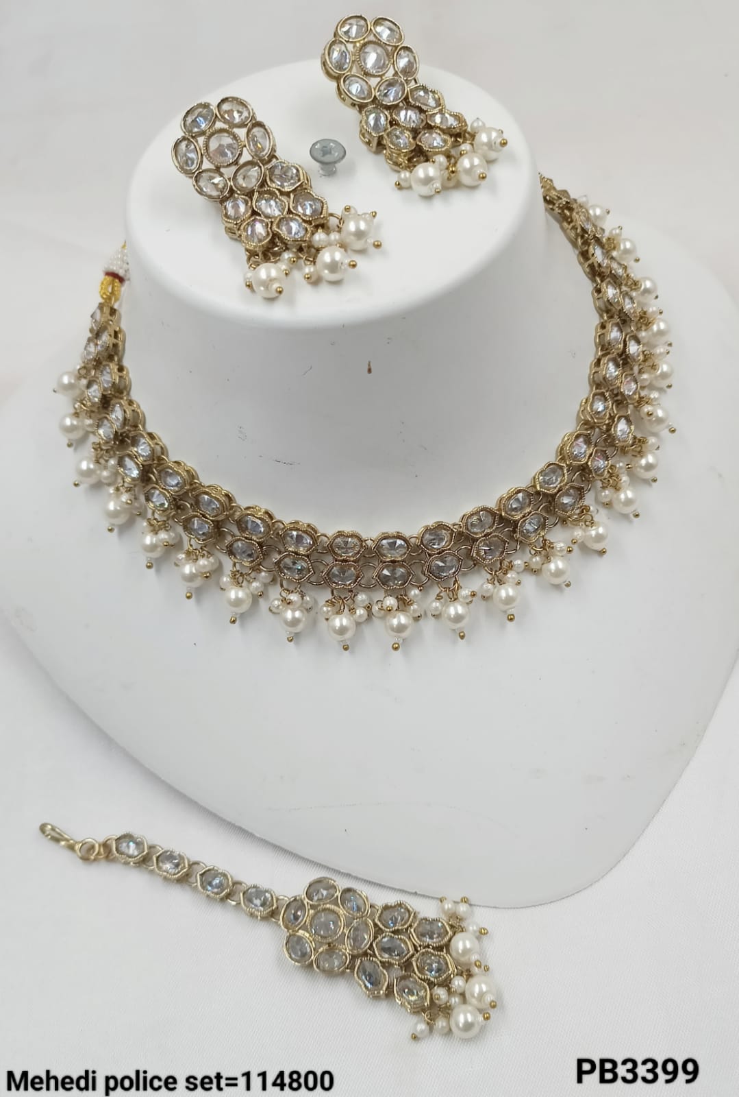 Antique Gold Plated Fancy Choker Necklace Set