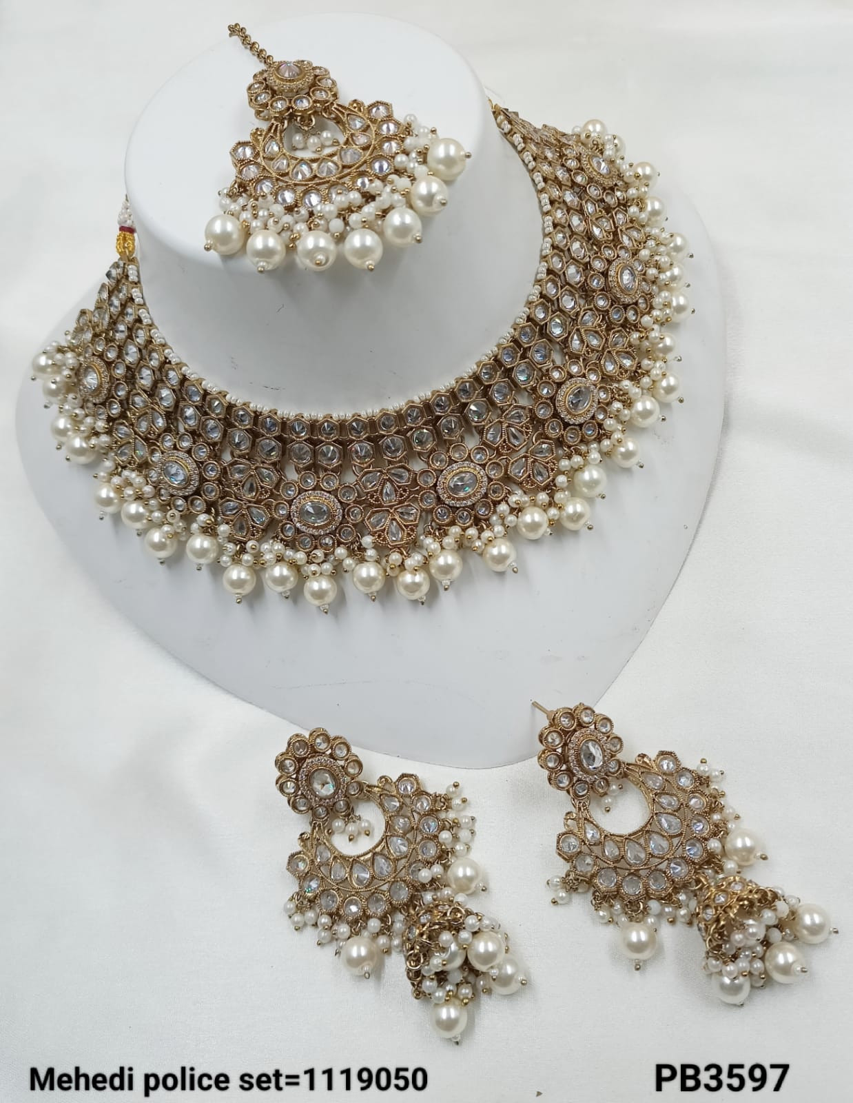 Traditional CZ Bridal Jewelry Set – Necklace, Earrings & Maang Tikka