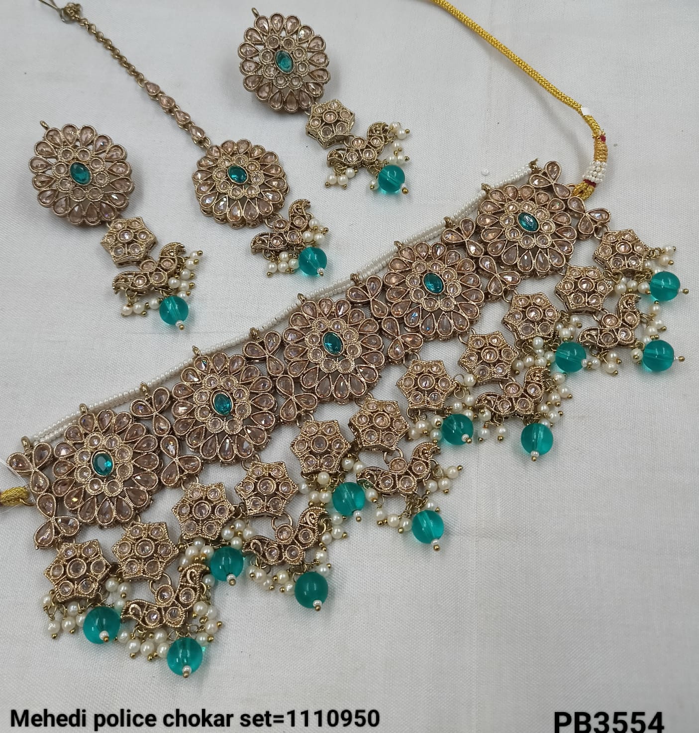 Fashionable Antique Gold Plated Choker Necklace Set