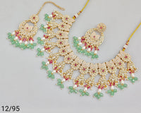 Elegant Traditional Jewelry Set with Intricate Detailing and Pearls
