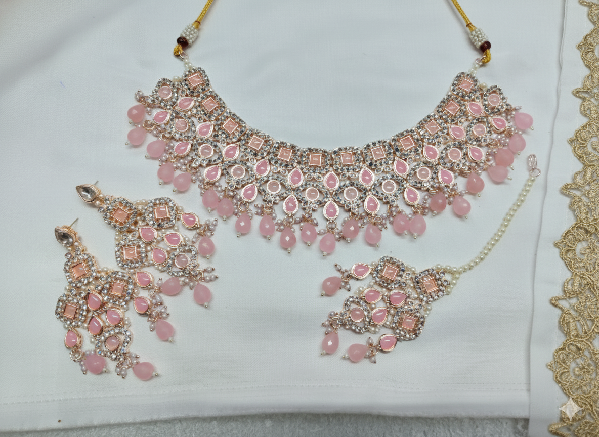 Rose Gold Patwa Choker Set with Maang Tikka