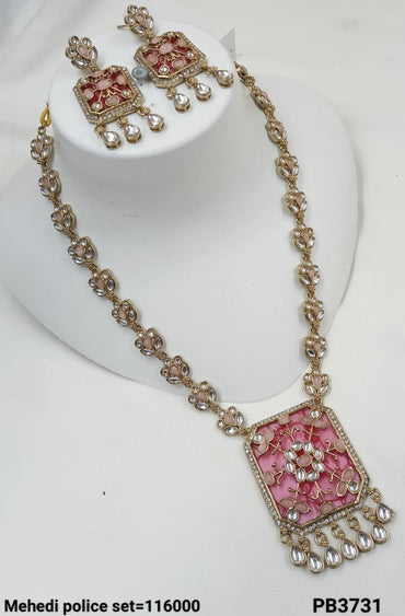 Antique Gold Plated Fancy Necklace Set