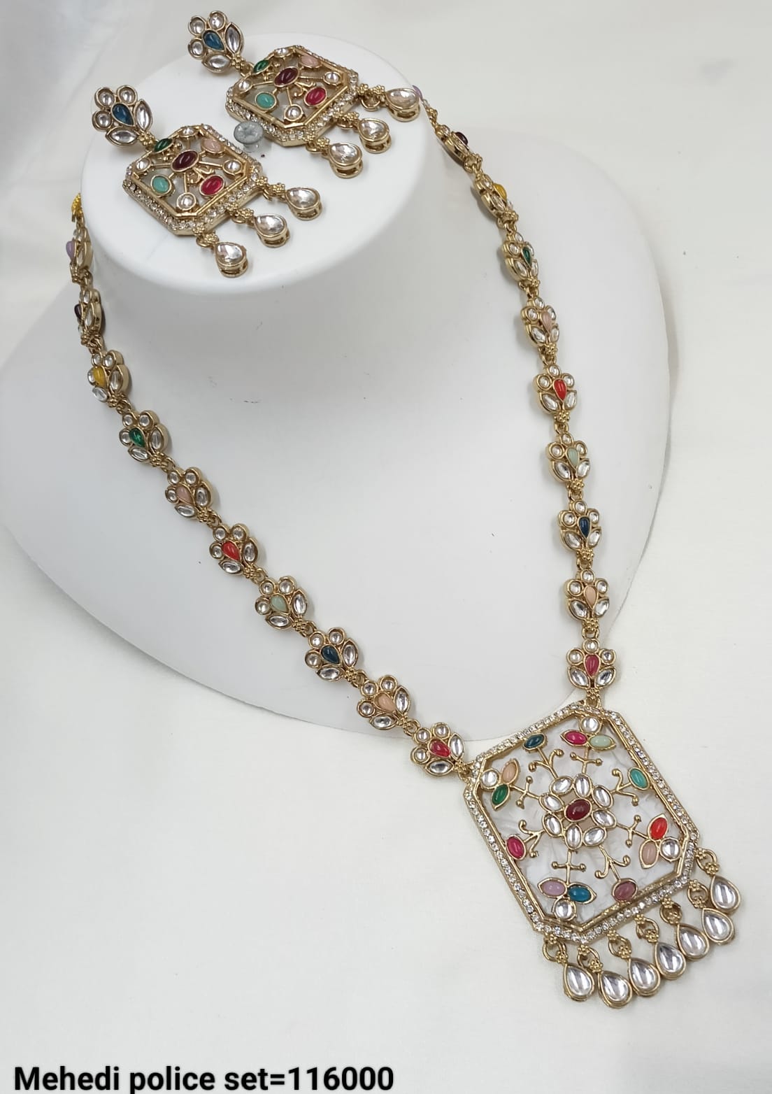 Antique Gold Plated Fancy Necklace Set
