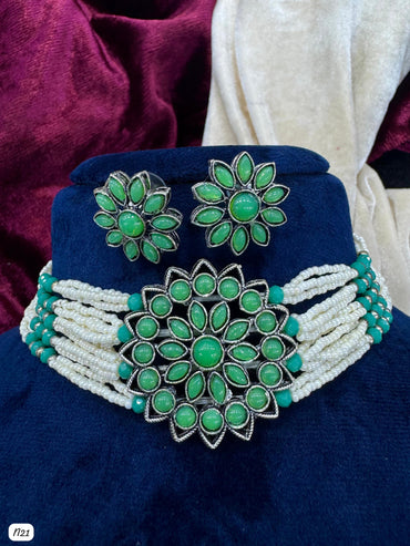 Floral Beaded Choker Necklace Set with Matching Stud Earrings