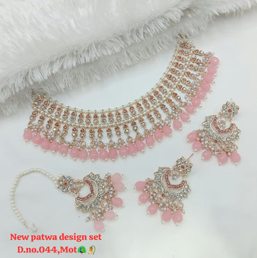 Rose Gold Patwa Choker Set with Lustrous Pearl Droplets