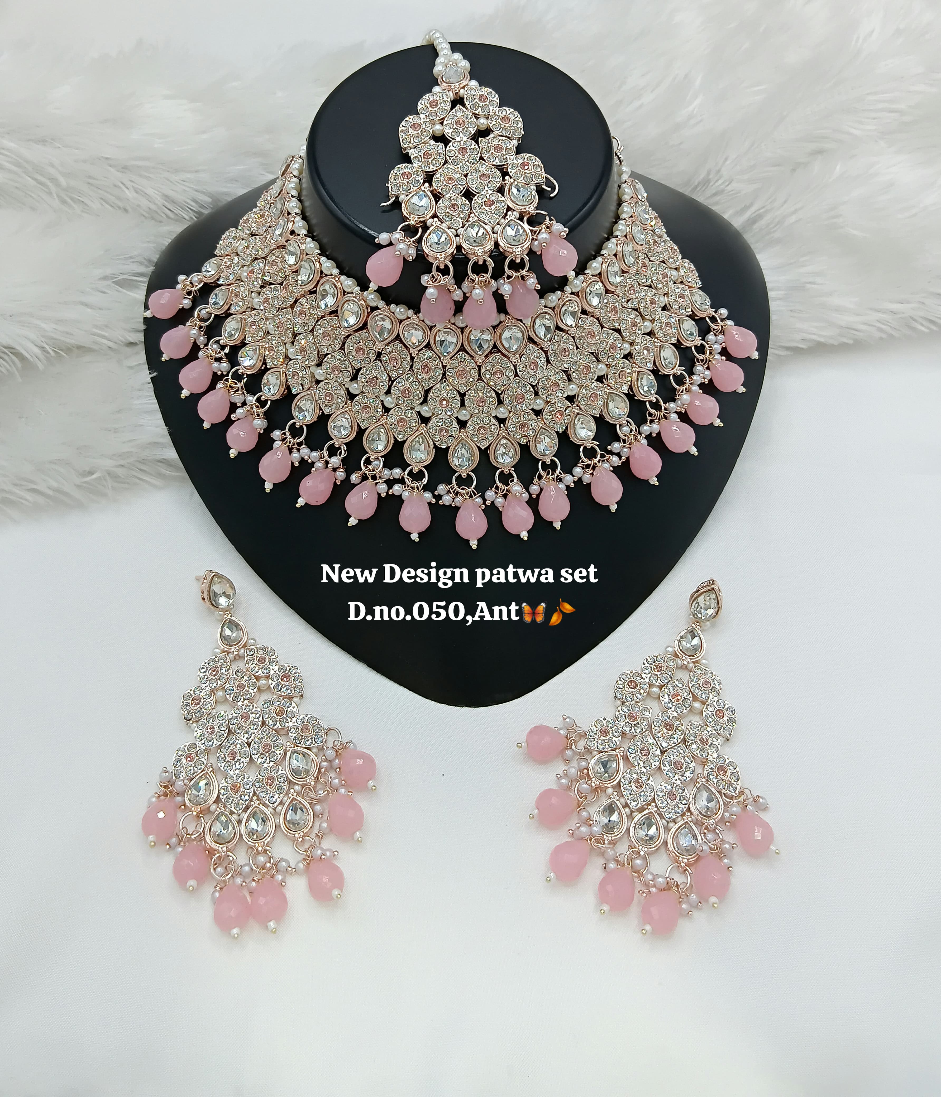 Soft Pink Droplets & Pearl Accents Choker Set