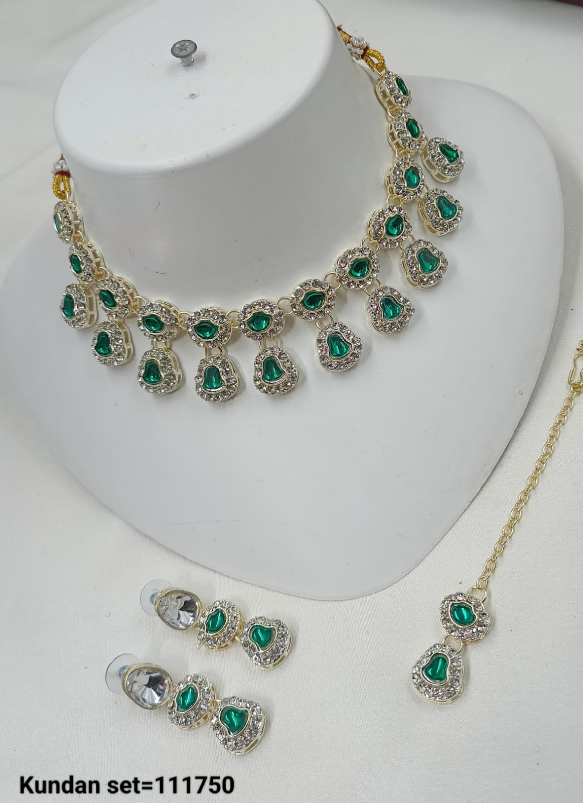 Elegant CZ Jewelry Set with Necklace and Earrings
