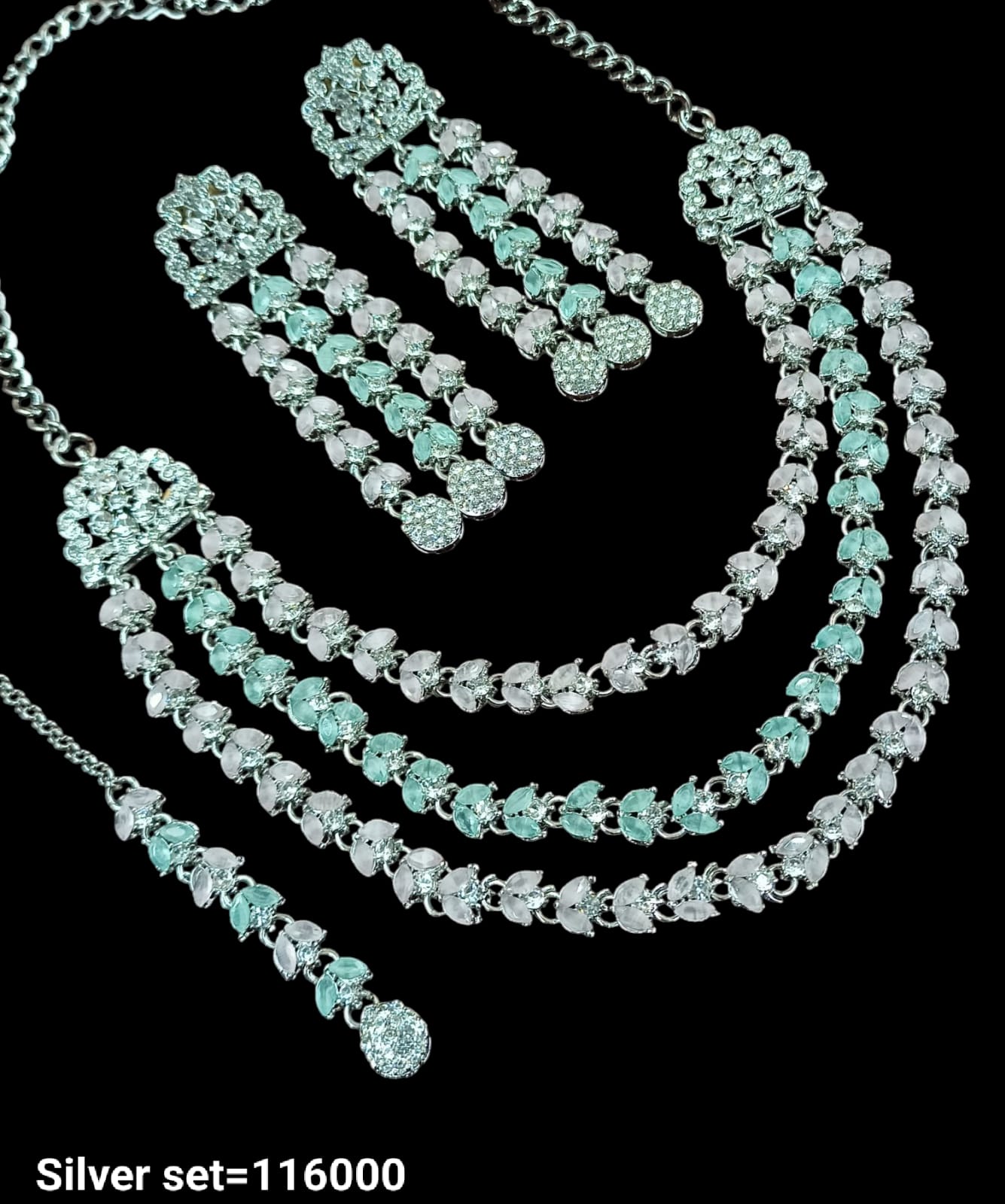 Elegant Silver Necklace and Earring Set with Intricate Detailing - Lucentemarket