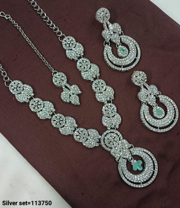 Classic Silver Necklace & Earrings Set – Elegant Formal Jewelry