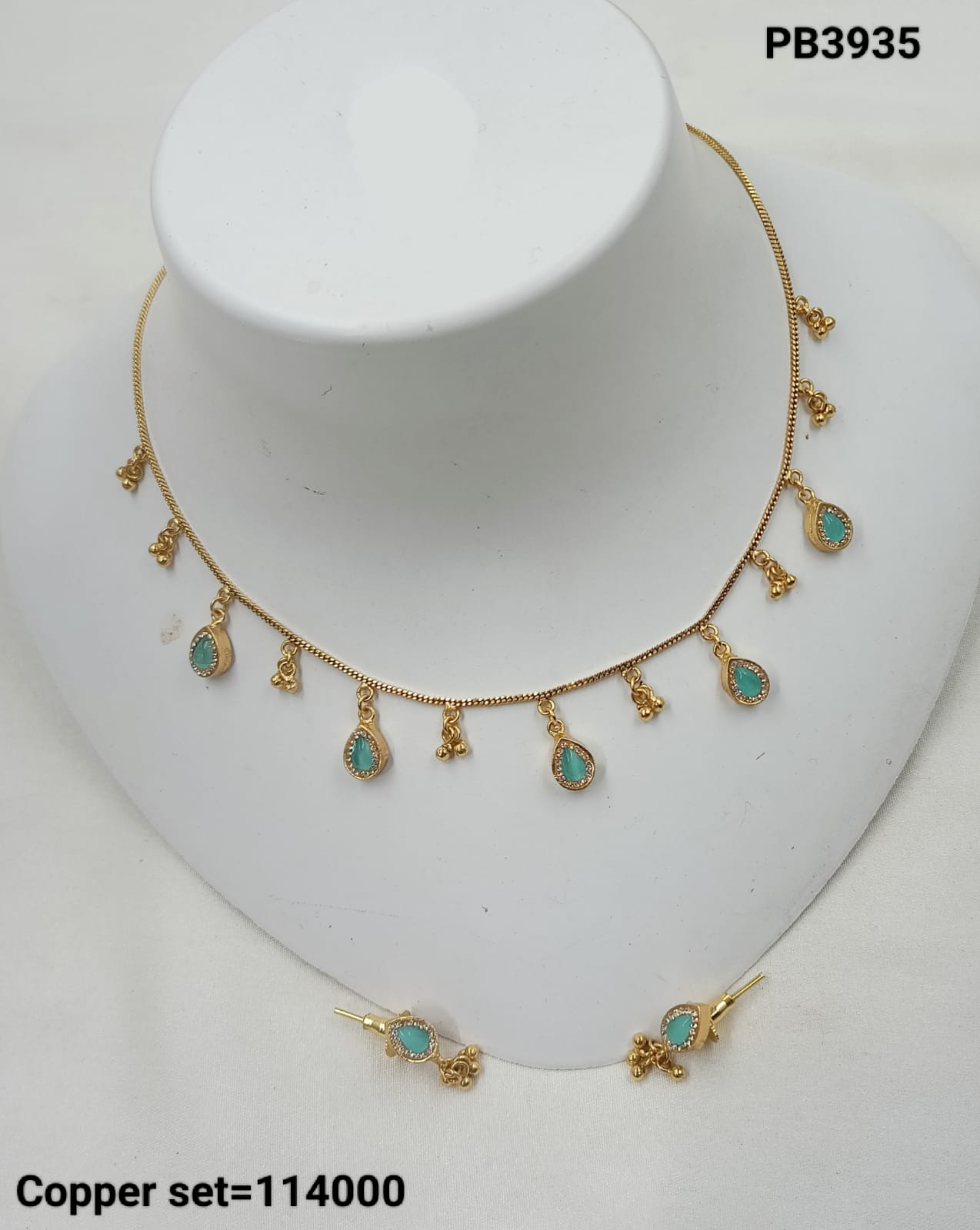 Trendy Necklace and Earrings Set with Gemstone Accents