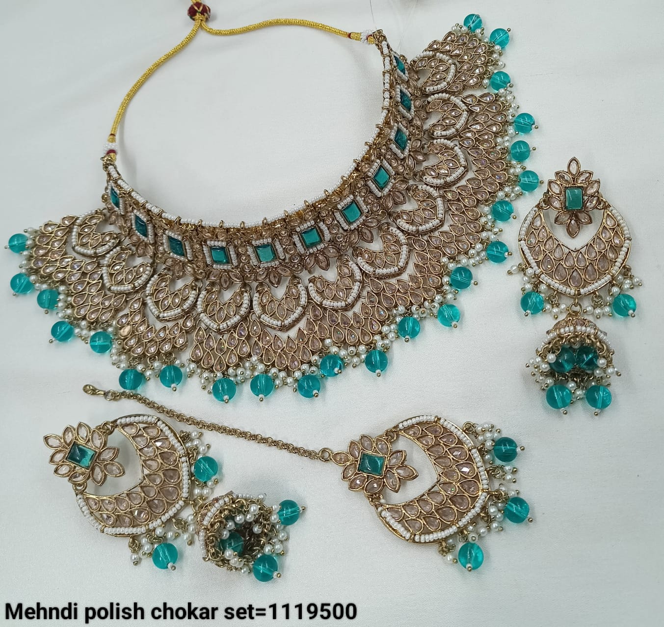 Regal Aura Kundan Stone Bridal Choker Necklace Set