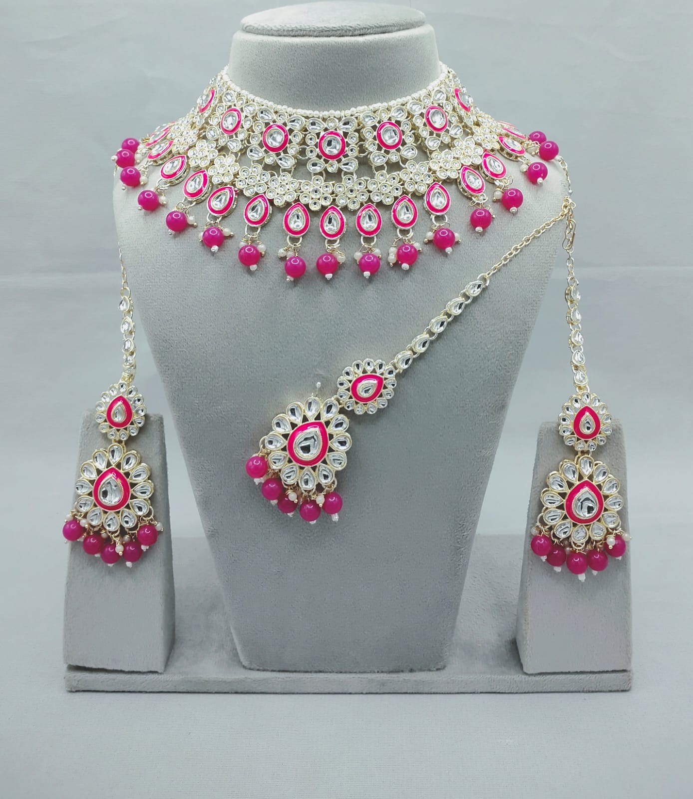 Heavy Bridal Choker Set with Ear chains