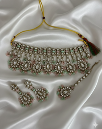 Antique Choker Necklace Set Pearl Drops Necklace Matching Earring & Maang Tikka For Women