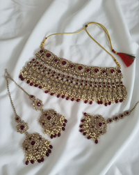 Traditional Gold plated Choker Necklace Set Earring and Mang-Tikka For Women