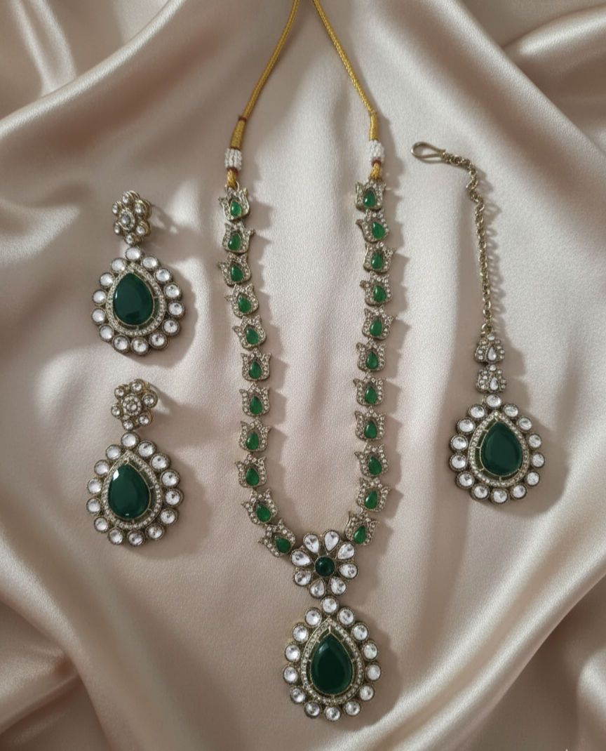 Emerald Green Antique Gold Necklace Set with Maang Tikka & Earrings
