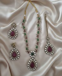 Emerald Green Antique Gold Necklace Set with Maang Tikka & Earrings