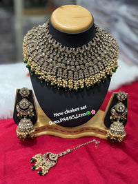 Antique Gold Emerald Accents Bridal Jewellery Set