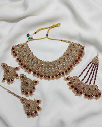 The Mint Meadow Antique Gold Choker Set