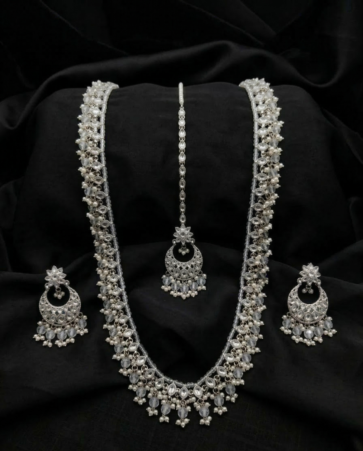 Traditional Green Beaded Long Necklace