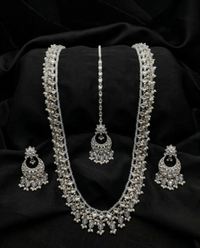 Traditional Green Beaded Long Necklace