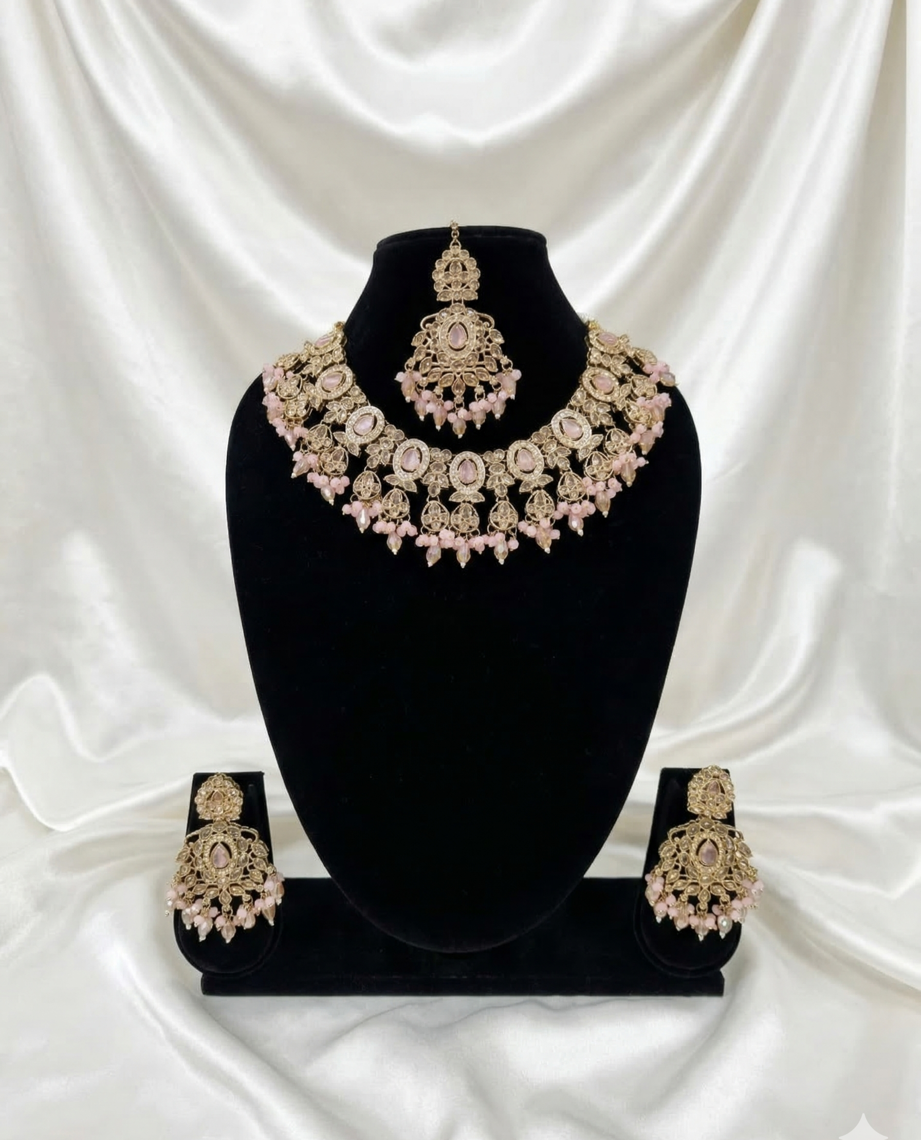 Traditional Wedding Choker Set Earrings with & Maang Tikka