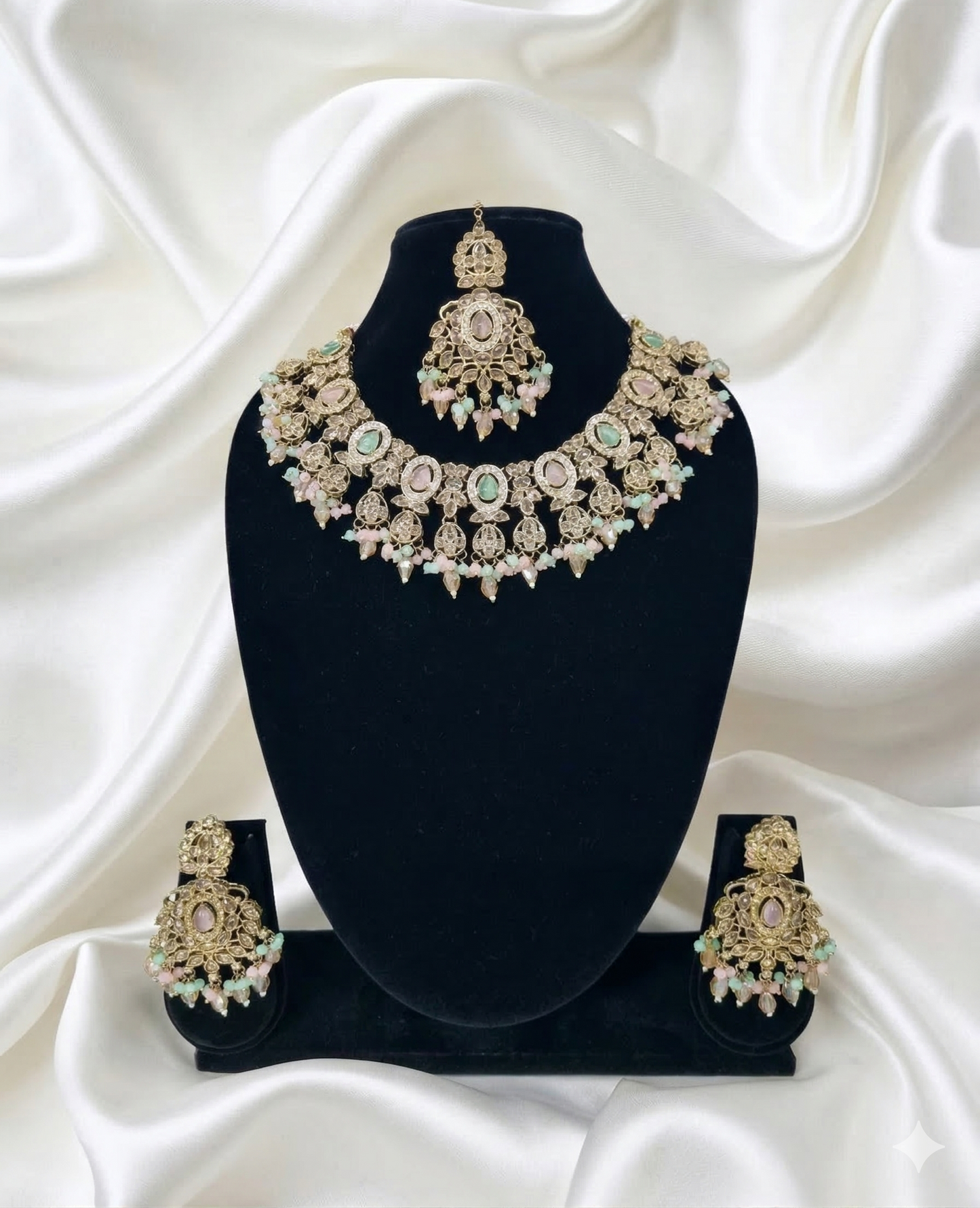 Traditional Wedding Choker Set Earrings with & Maang Tikka