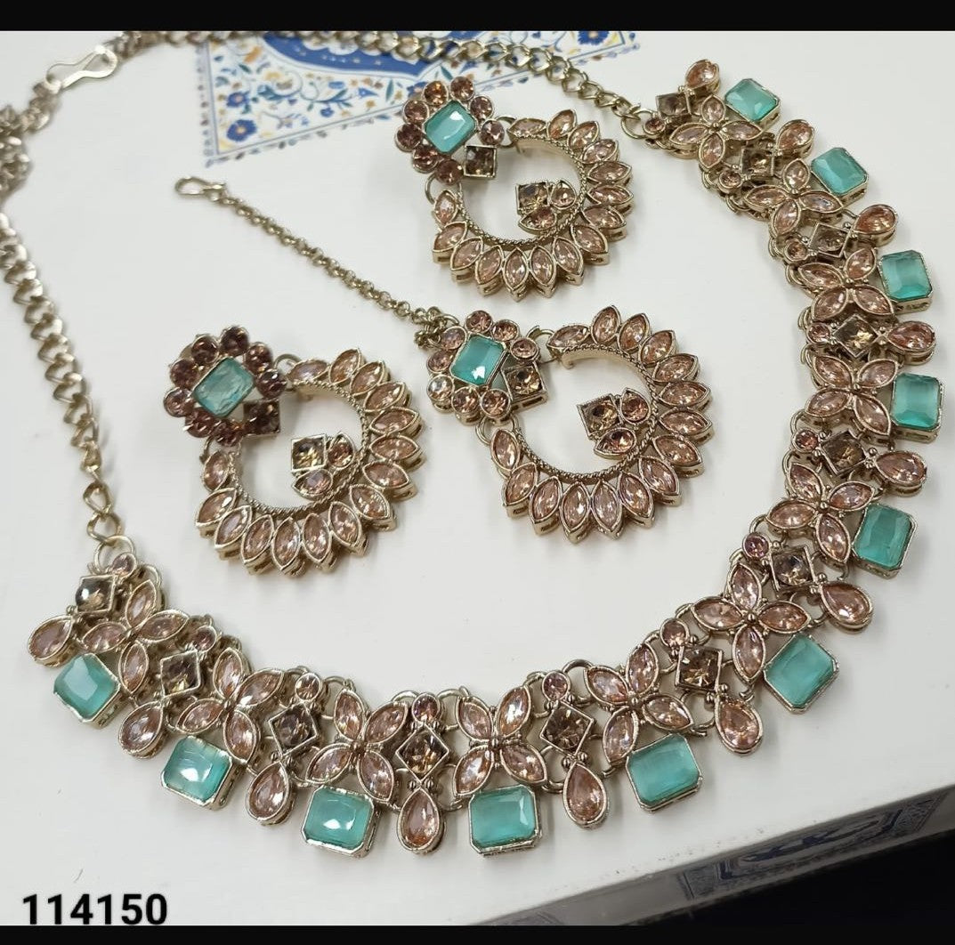 Baby Pink & Gold Floral Necklace Set with Chandbali Studs