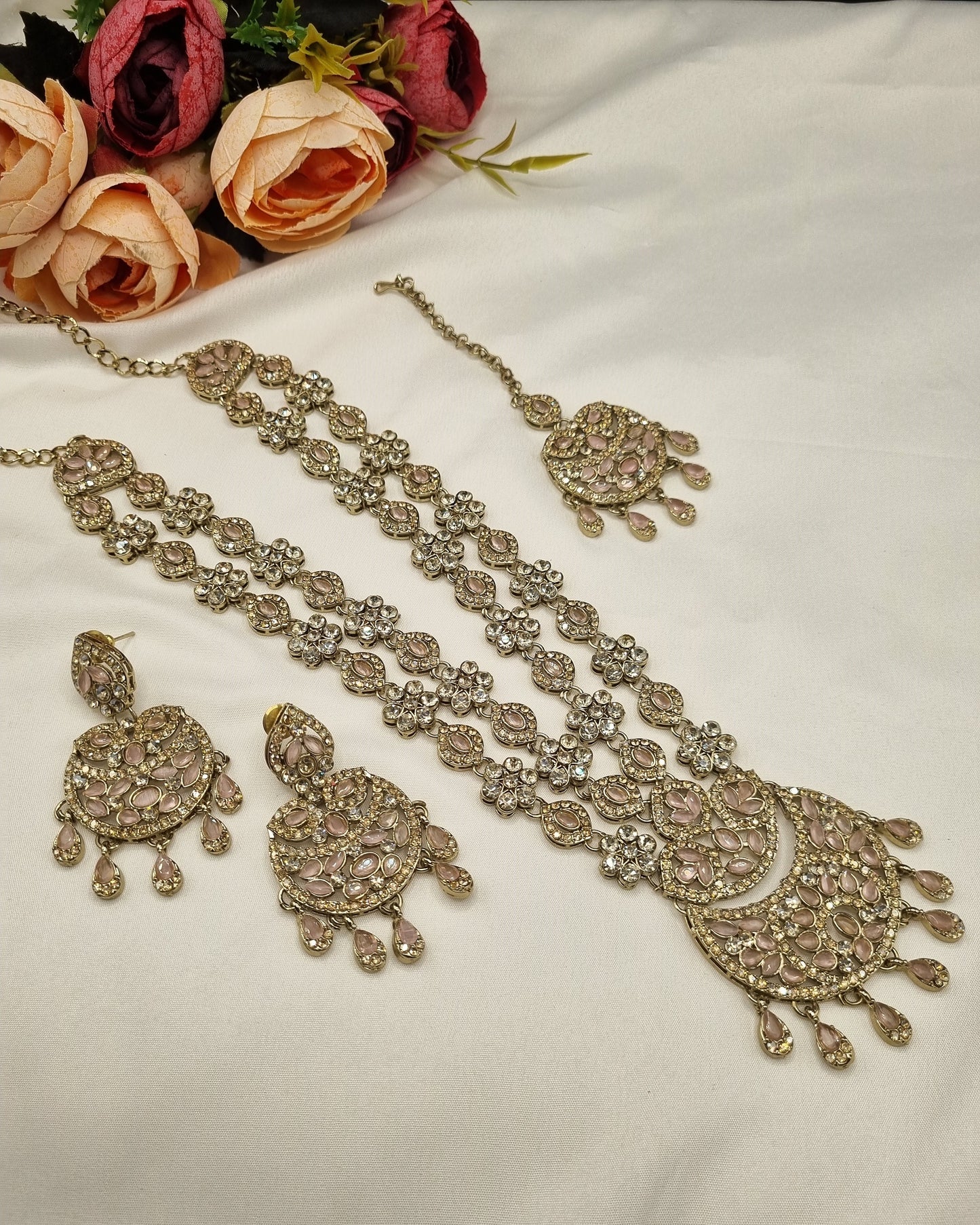 Stellar Floral Fashion Choker Set with Coordinating Earrings