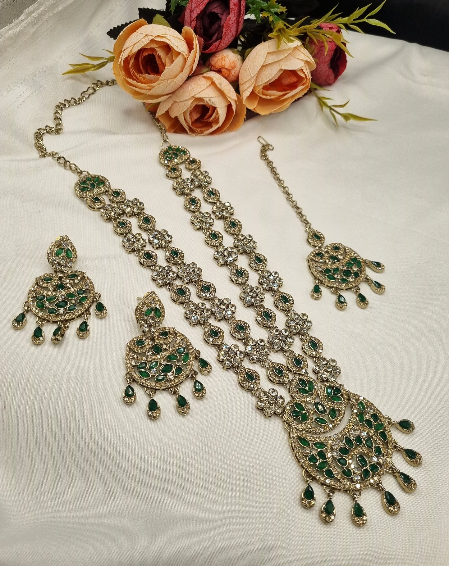 Stellar Floral Fashion Choker Set with Coordinating Earrings