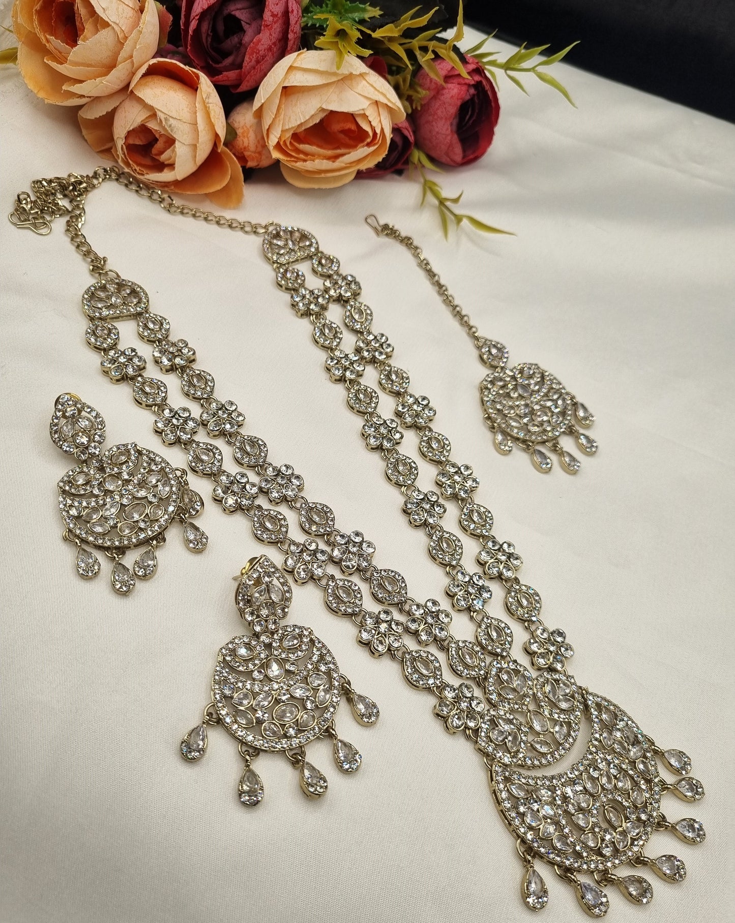 Stellar Floral Fashion Choker Set with Coordinating Earrings