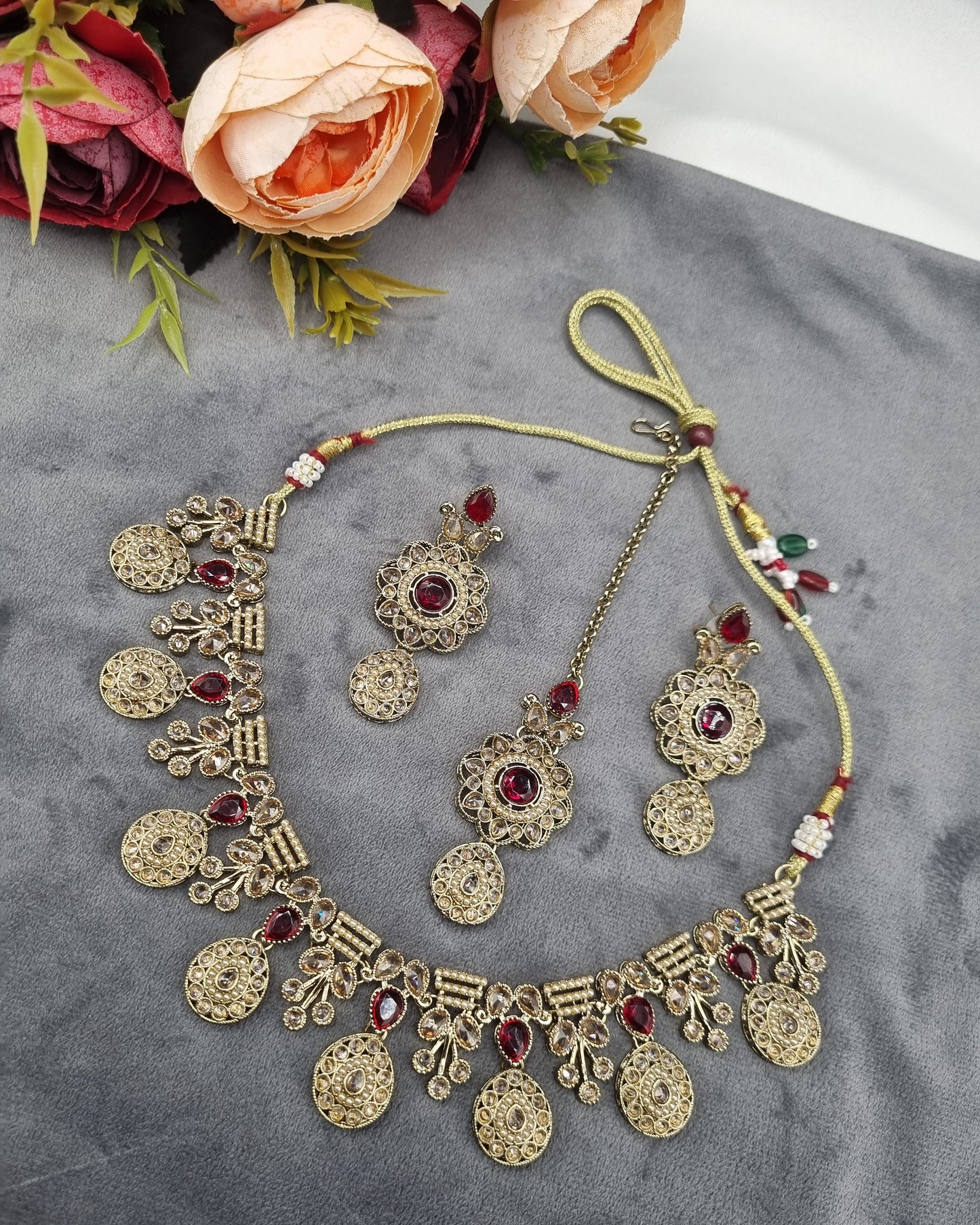 MEDALLION KUNDAN CHOKER TRIO