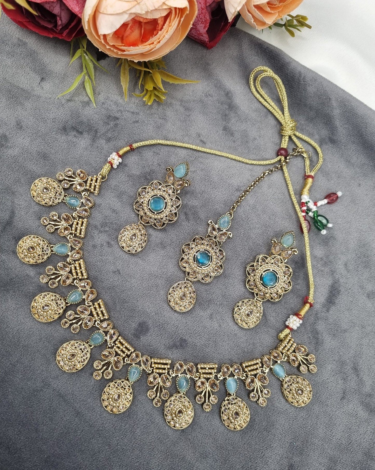 MEDALLION KUNDAN CHOKER TRIO