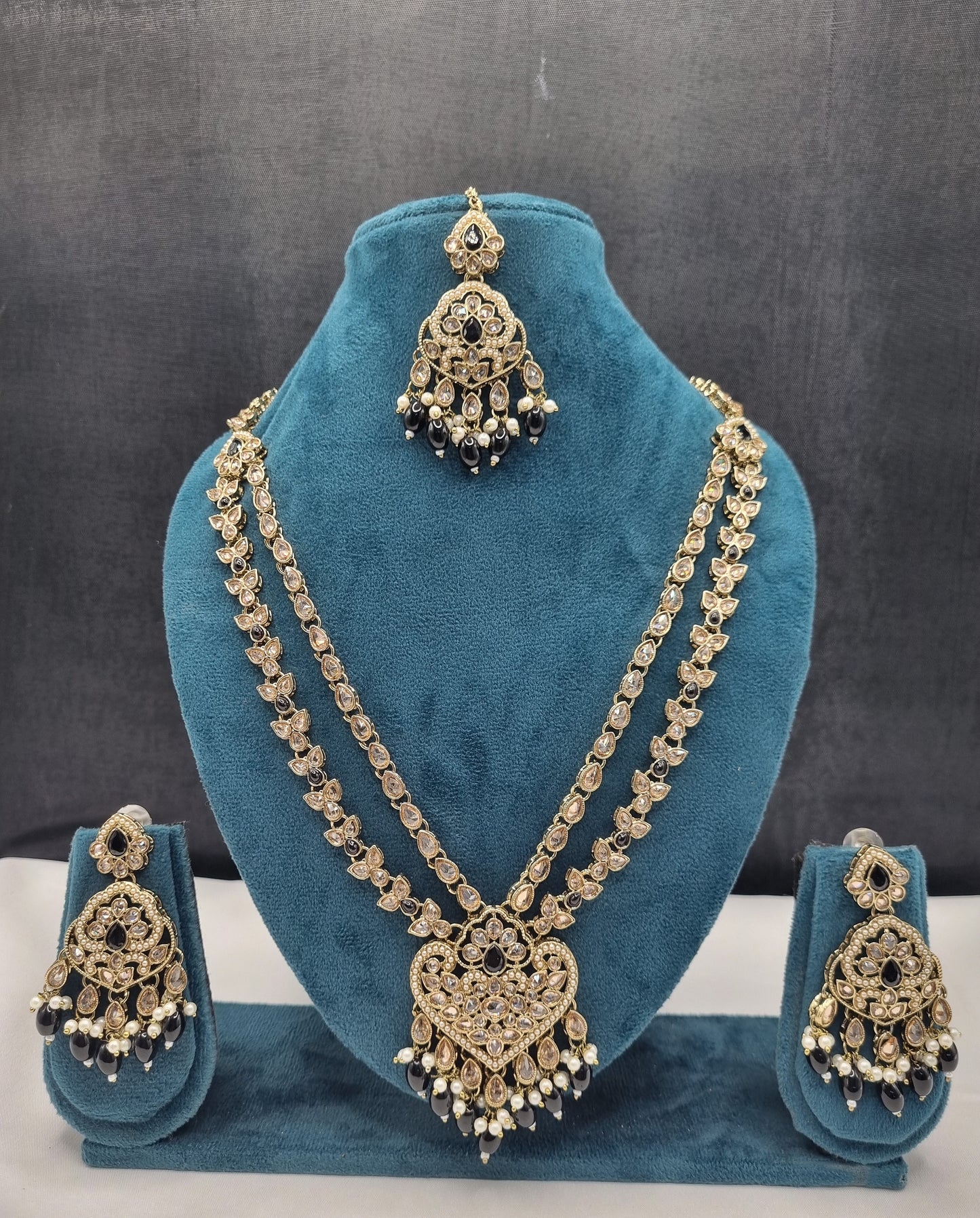 LAYERED HERITAGE CHANDELIER HAAR SET