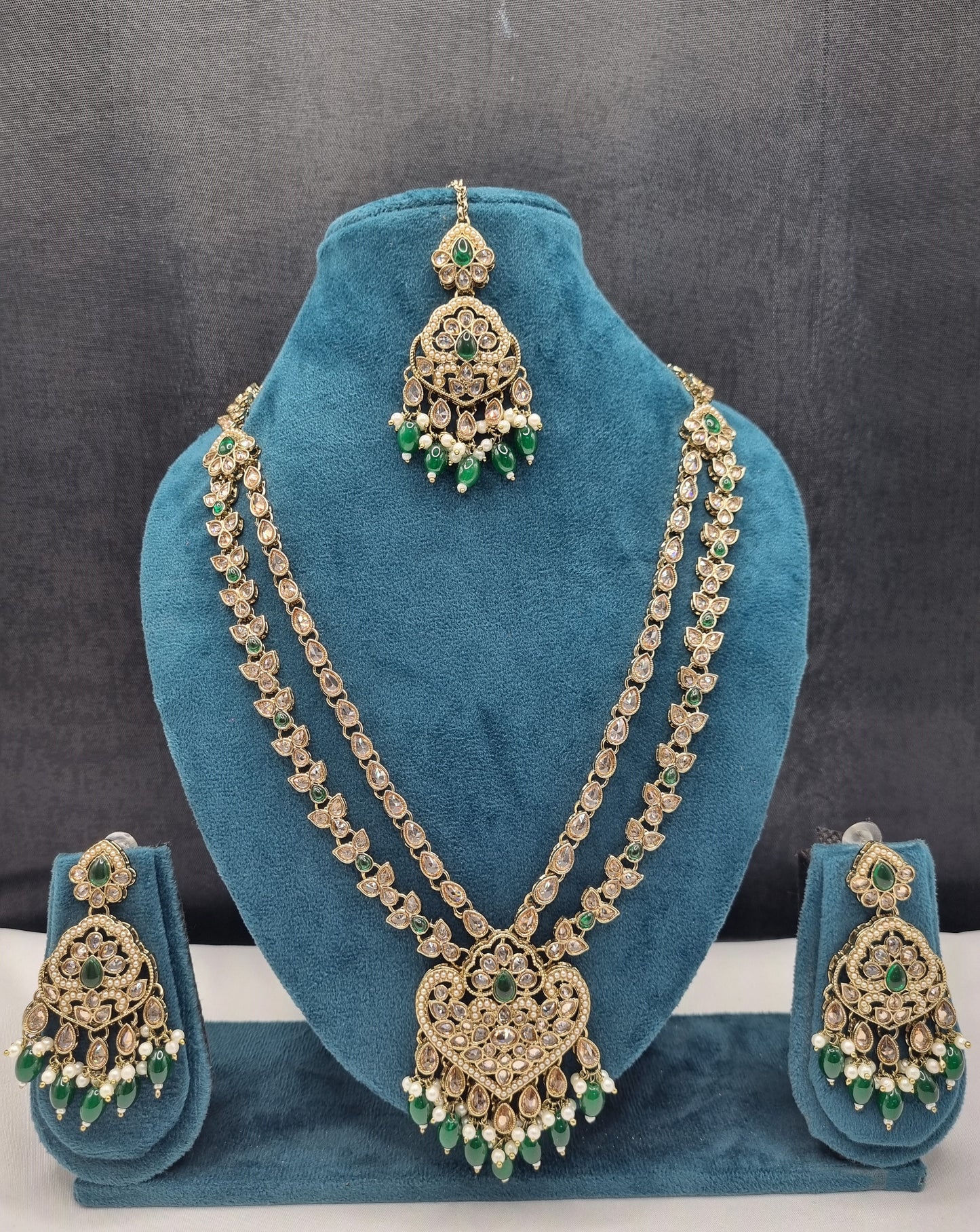 LAYERED HERITAGE CHANDELIER HAAR SET