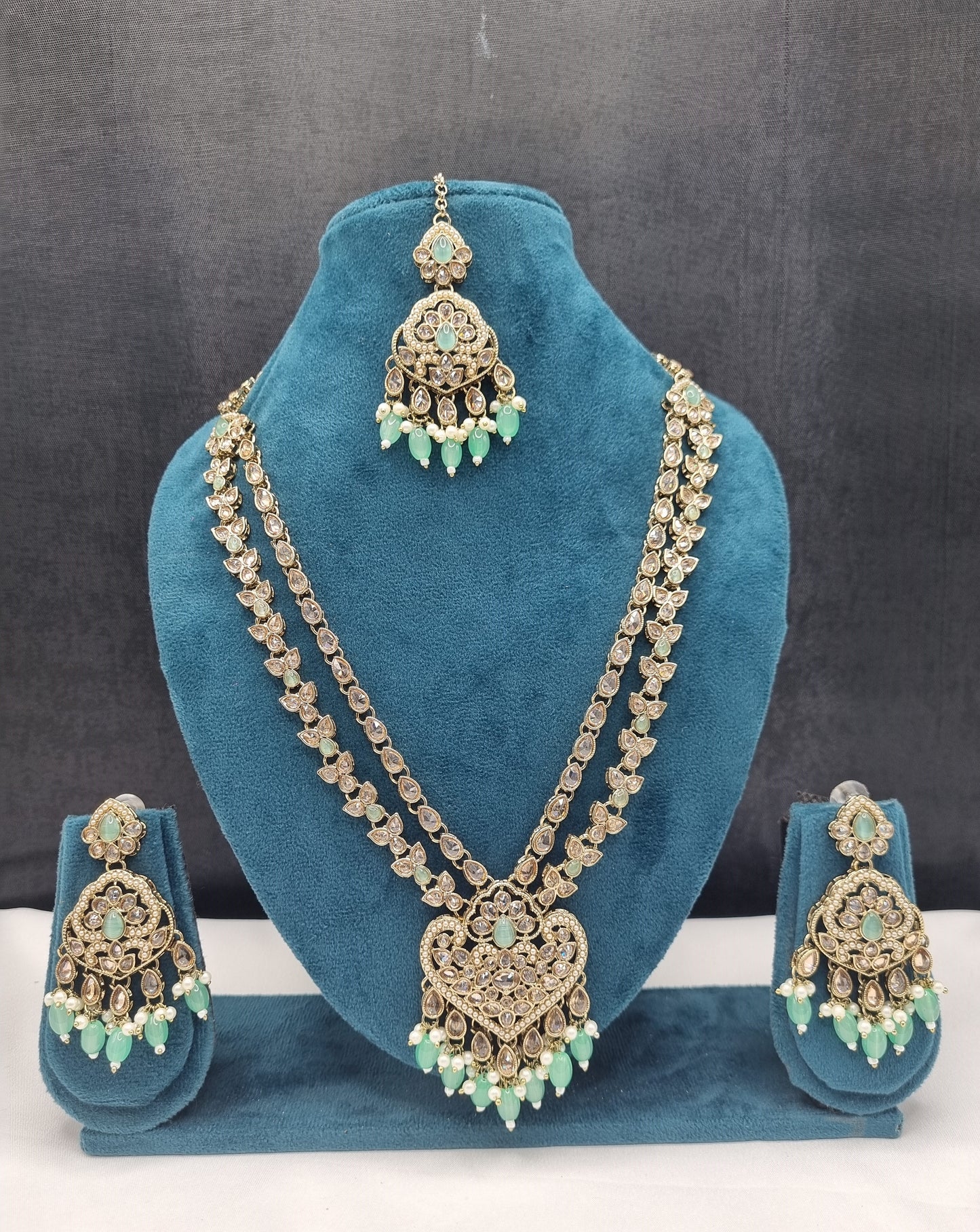 LAYERED HERITAGE CHANDELIER HAAR SET