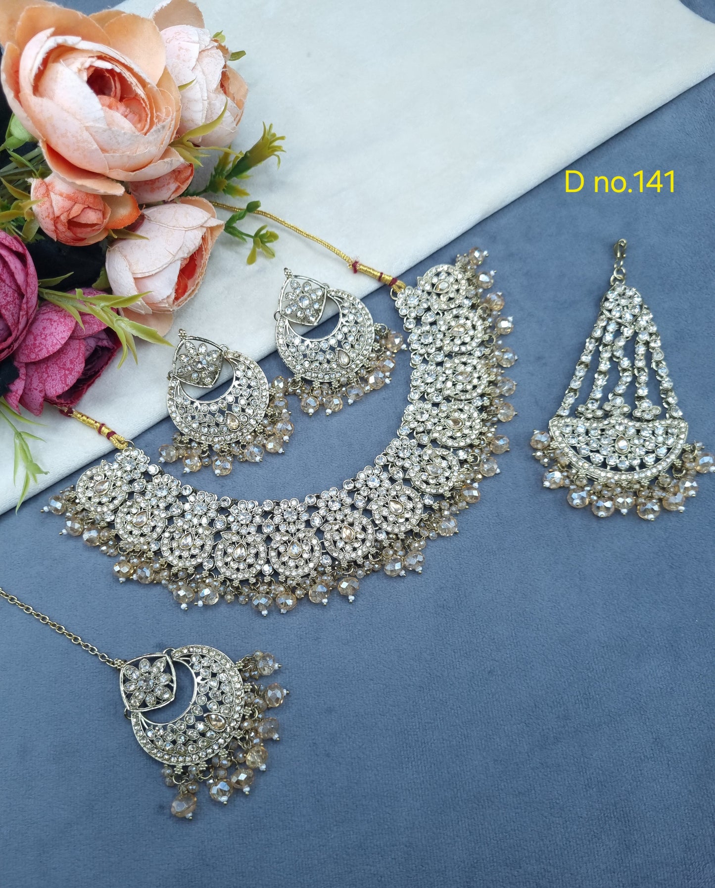 Flower Shape Choker Jewellery For Wedding Women