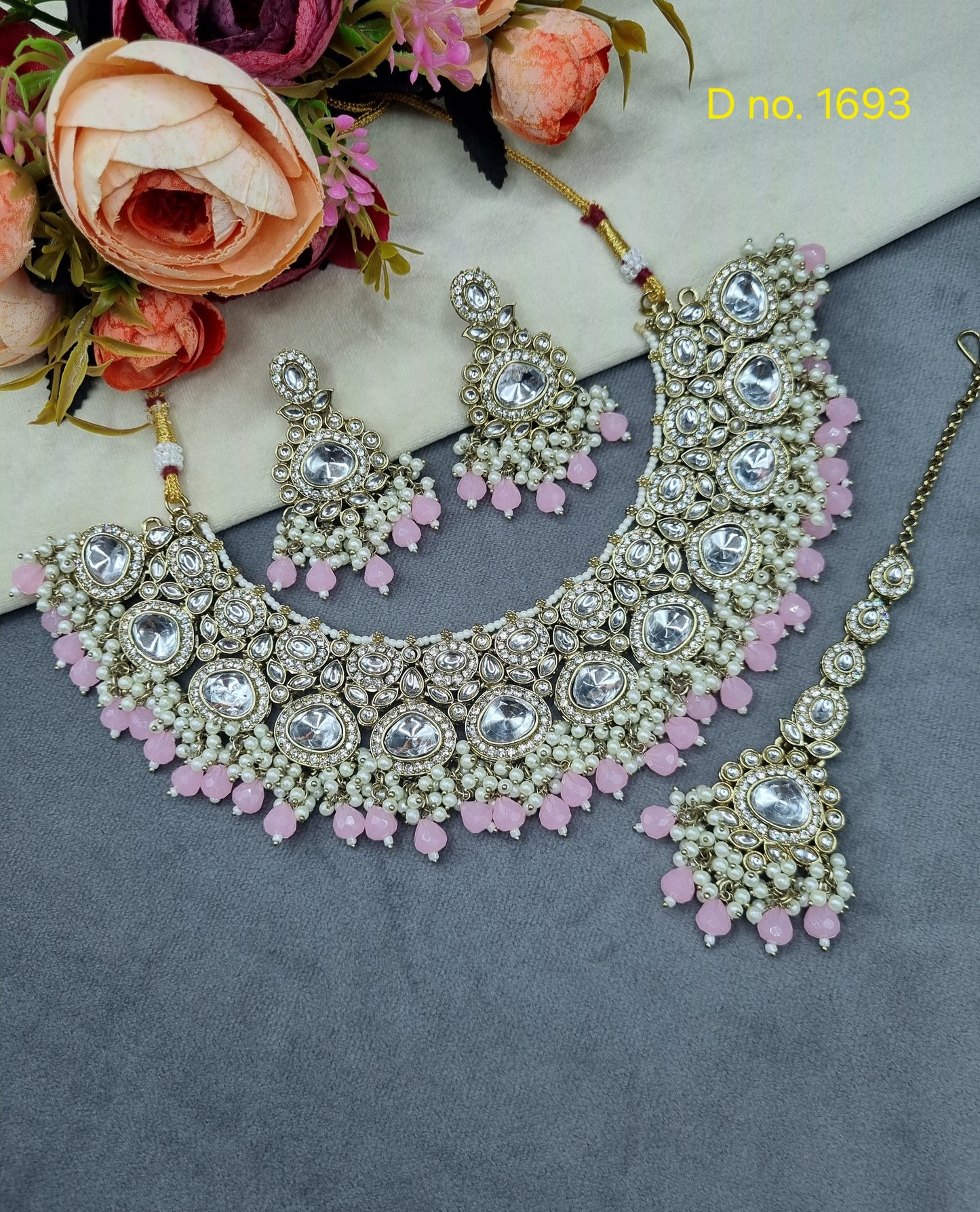 Heavy Polki-Style Choker Necklace Set with Pearl Cluster Detailing & Maang Tikka