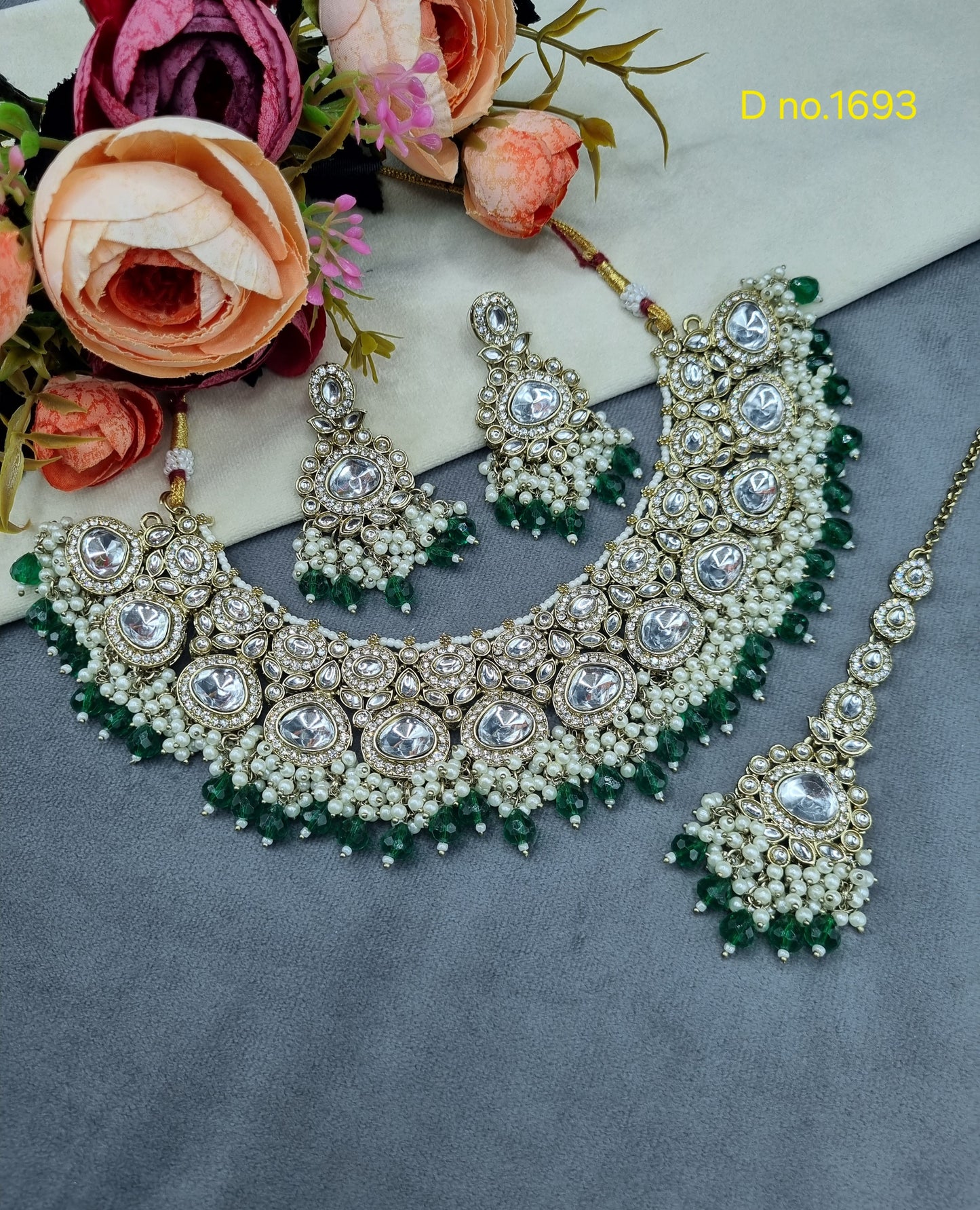 Heavy Polki-Style Choker Necklace Set with Pearl Cluster Detailing & Maang Tikka