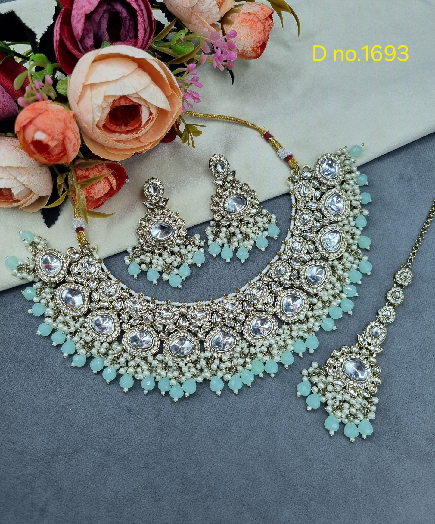 Heavy Polki-Style Choker Necklace Set with Pearl Cluster Detailing & Maang Tikka