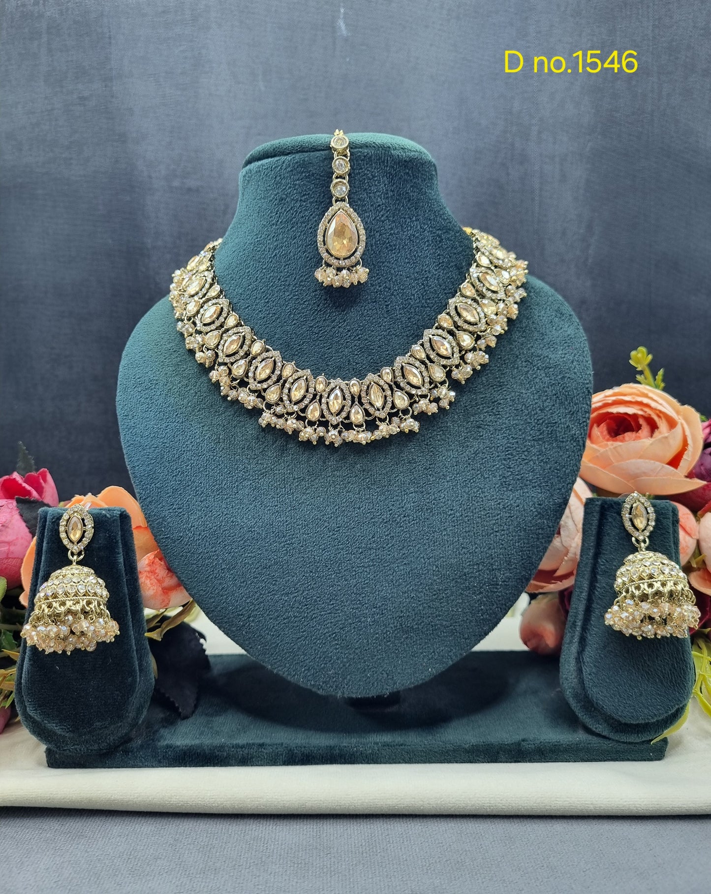 Teardrop Choker Necklace Set with Jhumkas & Maang Tikka