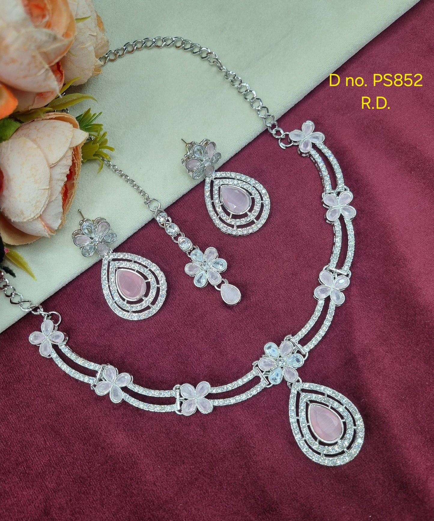 Halo Teardrop Partywear Jewelry Set