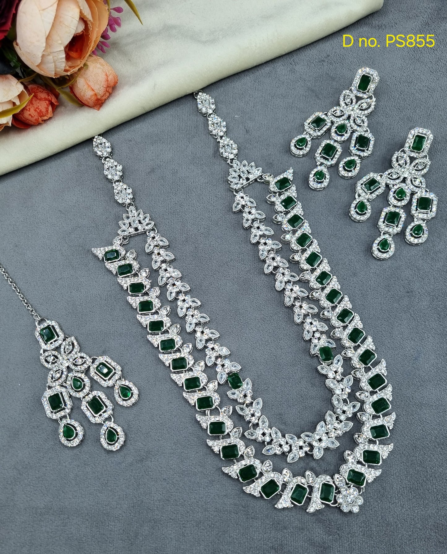 Double-Layer Necklace Set with Earrings and Maang Tikka