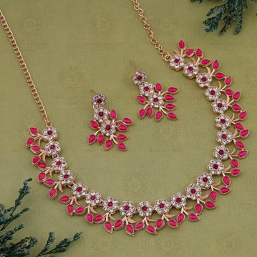 Vibrant Yellow Leaf & Flower Motif Necklace Set