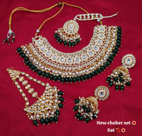 Fashionable Gold Plated Choker Jewellery Set